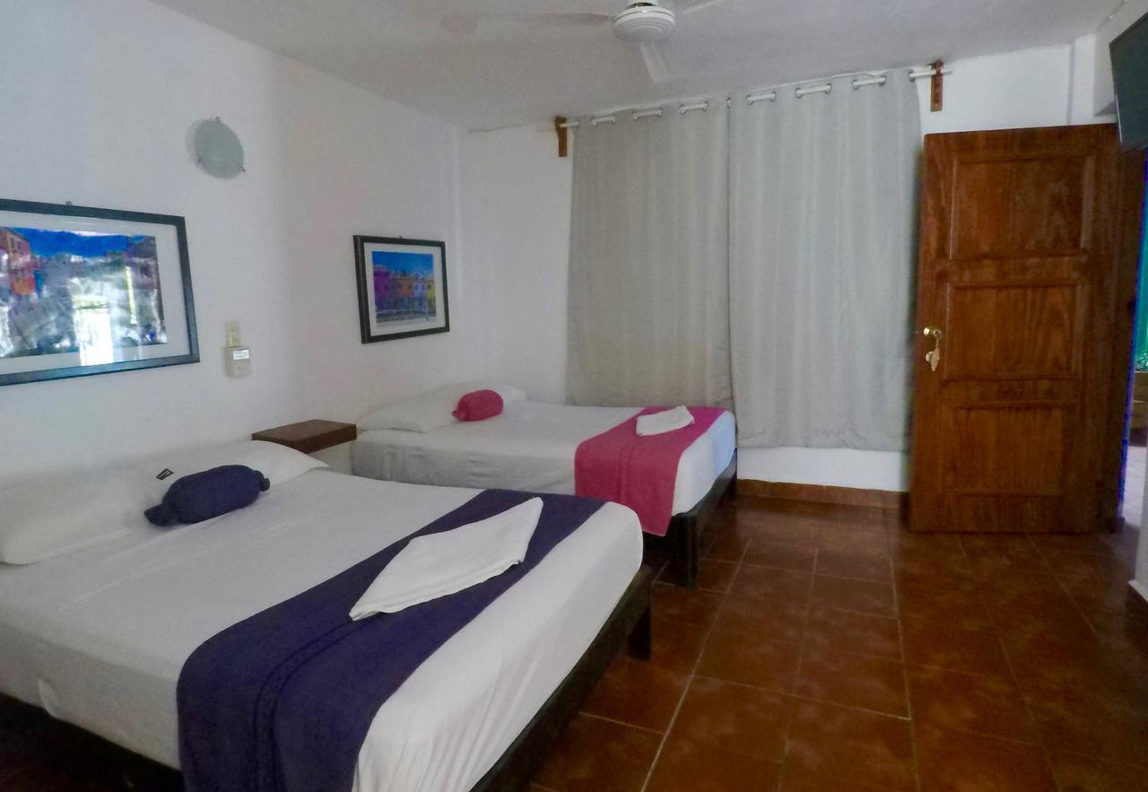 Hotel Mayflower Puerto Escondido (Oaxaca) Exterior photo